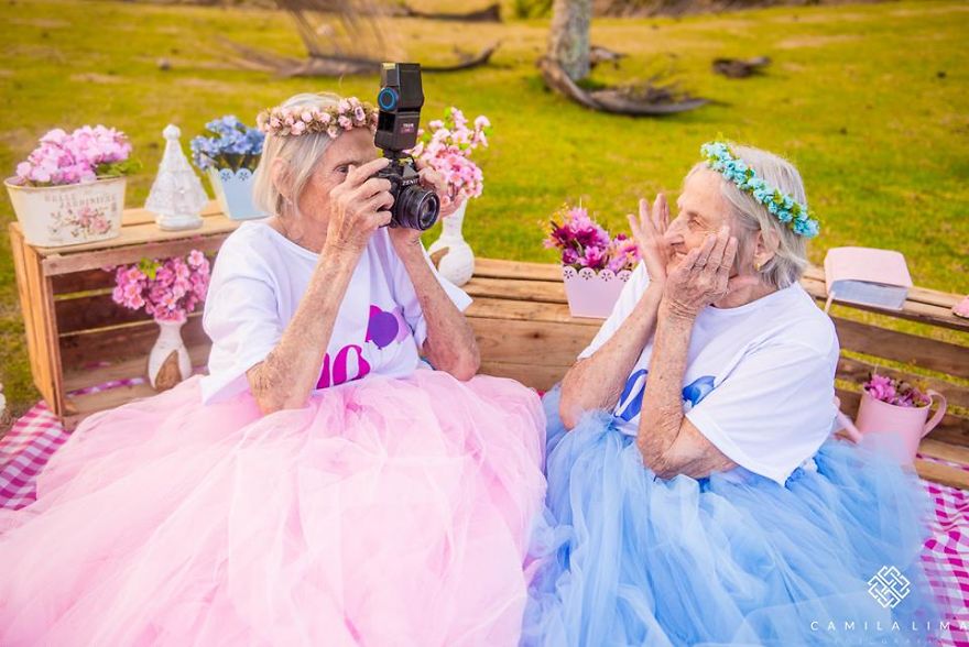 brazilian-twins-celebrate-100-year-anniversary-with-photo-essay-591ca955d7d27__880