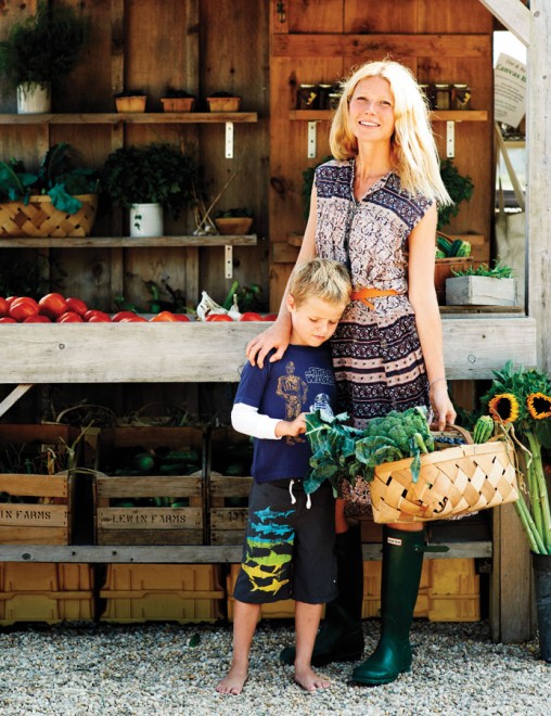 gwyneth-paltrow-market-vegetables-may-13-p82-508x660