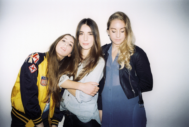 HAIM They don’t have to ‘’Pray to God’’ savoir ville (2)