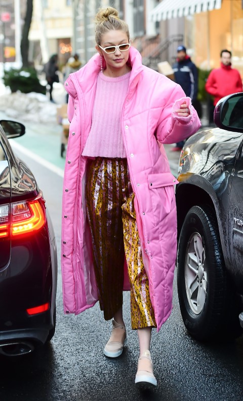 NEW YORK, NY - JANUARY 09: Model Gigi Hadid is seen walking in Soho on January 9, 2018 in New York City. (Photo by Raymond Hall/GC Images)