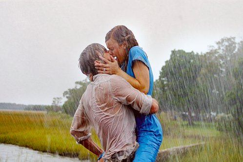 kiss-love-rain-the-notebook-Favim.com-245723