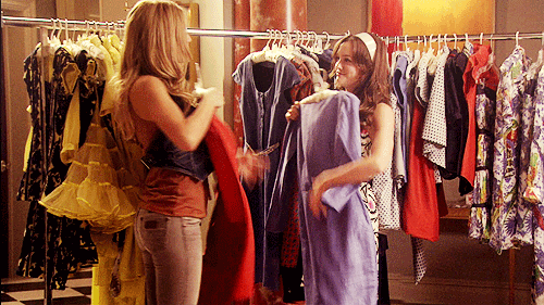 shopping-for-dresses-with-friends-girls