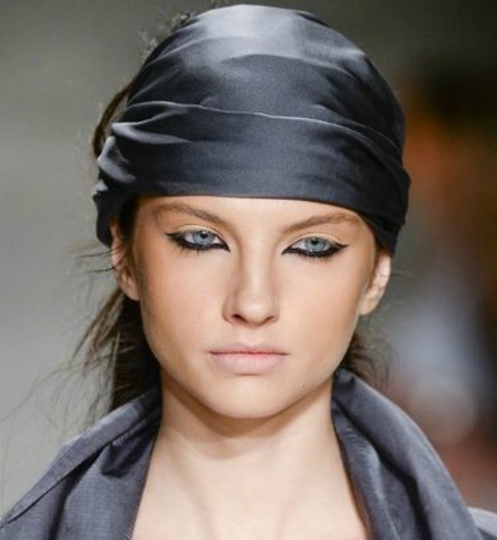 Upside down eyeliner: το trend που ανατρεπει ο,τι εκανες μεχρι τωρα