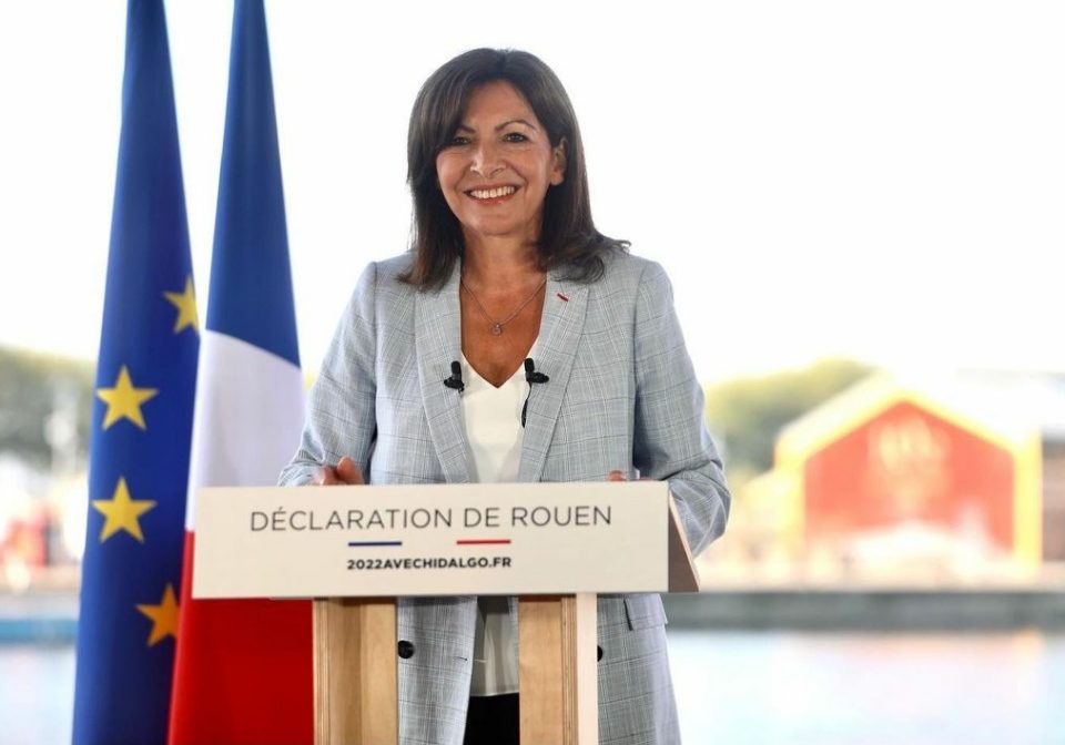 Η δήμαρχος του Παρισιού Anne Hidalgo, θα διεκδικήσει τη γαλλική προεδρία στις εκλογές του 2022