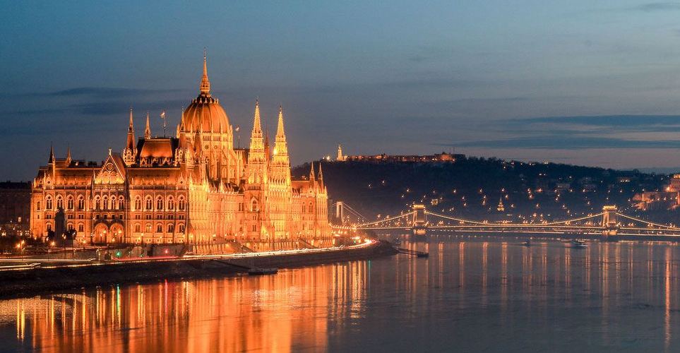 Η Βουδαπέστη είναι η πόλη των αντιθέσεων