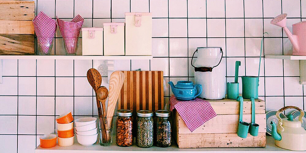 4 tips για να οργανώσεις την κουζίνα σου χωρίς να χρειαστεί να δεις την εκπομπή της Marie Kondo