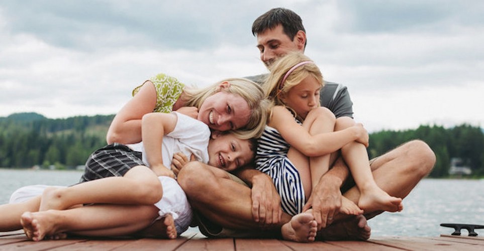 4 συμπεριφορές που φθείρουν τις σχέσεις σου με την οικογένειά σου