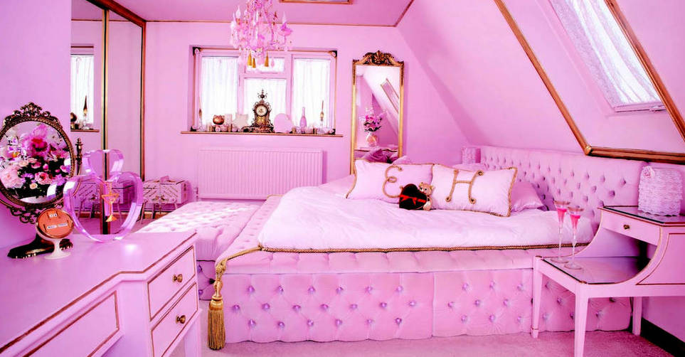 To ροζ σπίτι του Airbnb που θα λατρέψεις