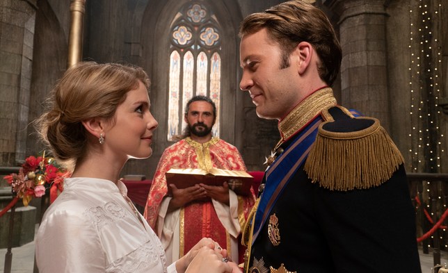 Το Christmas Prince: The Royal Wedding του Netflix είναι πρακτικά η ζωή της Meghan Markle