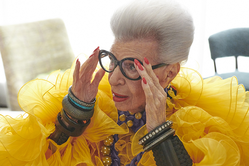 H&M η συνεργασία με το fashion icon Iris Apfel για τα 100α γενέθλιά της1