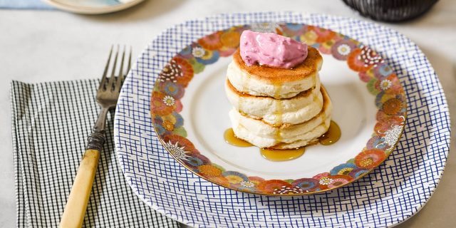Souffle pancakes με γιαούρτι και berries