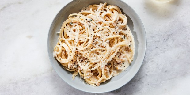 Spaghetti με λευκό pesto