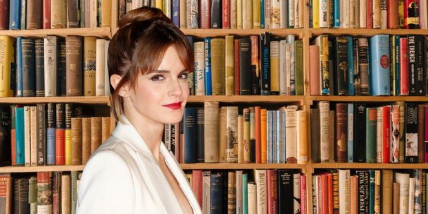 Όλα όσα πρέπει να ξέρεις για το Our Shared Shelf της Emma Watson