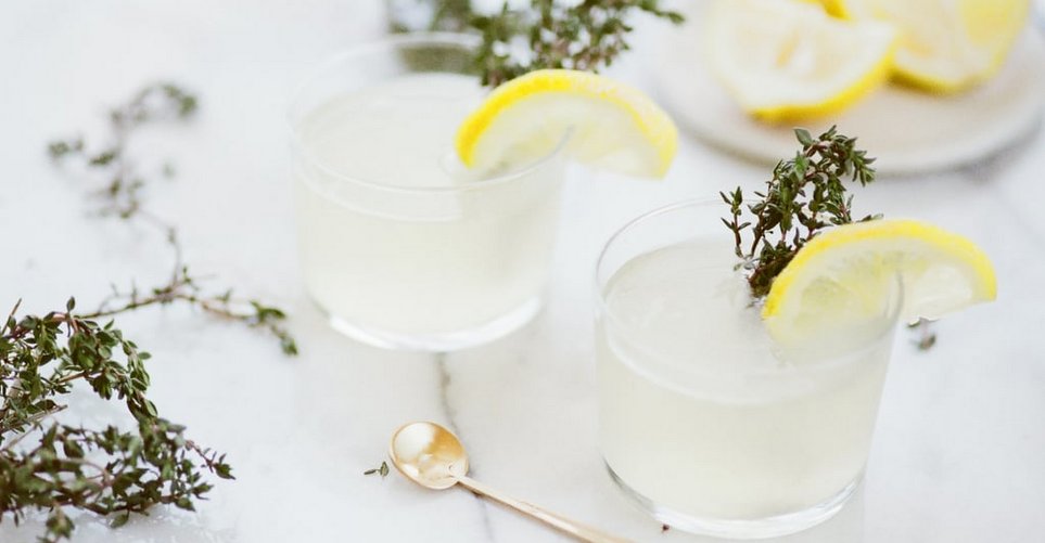 7 tips για να φτιάχνεις πιο υγιεινά cocktails με λιγότερες θερμίδες