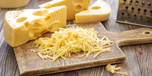 Τόσο καιρό τρίβεις το τυρί με τον λάθος τρόπο