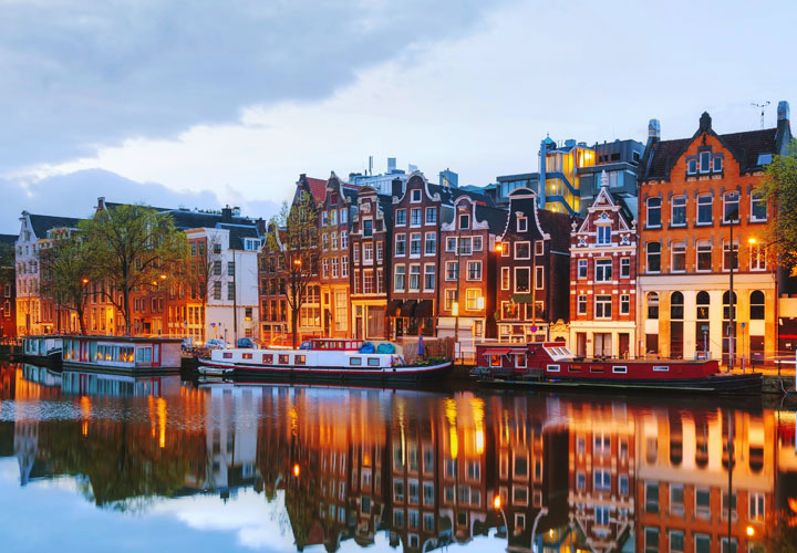 9 πράγματα που πρέπει να κάνεις όταν επισκεφτείς την Ολλανδία