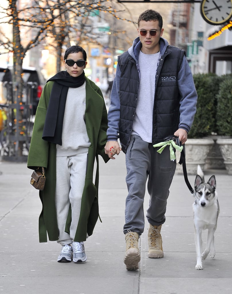 Η Zoë Kravitz και ο Karl Glusman όρισαν το athleisure στη βόλτα με τον σκύλο τους