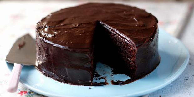 Η συνταγή για το σοκολατένιο κέικ που σκέφτεσαι