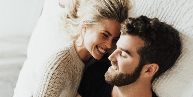Τι είναι το micro-dating και πώς μπορεί να βοηθήσει τι σχέση σου