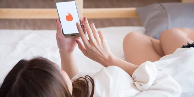 Whelming: η νέα τάση στα dating apps είναι και ένα βασικό κόκκινο σημαιάκι